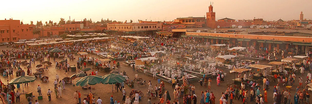 Marrakesh: stadszicht en belangrijkste bezienswaardigheden
