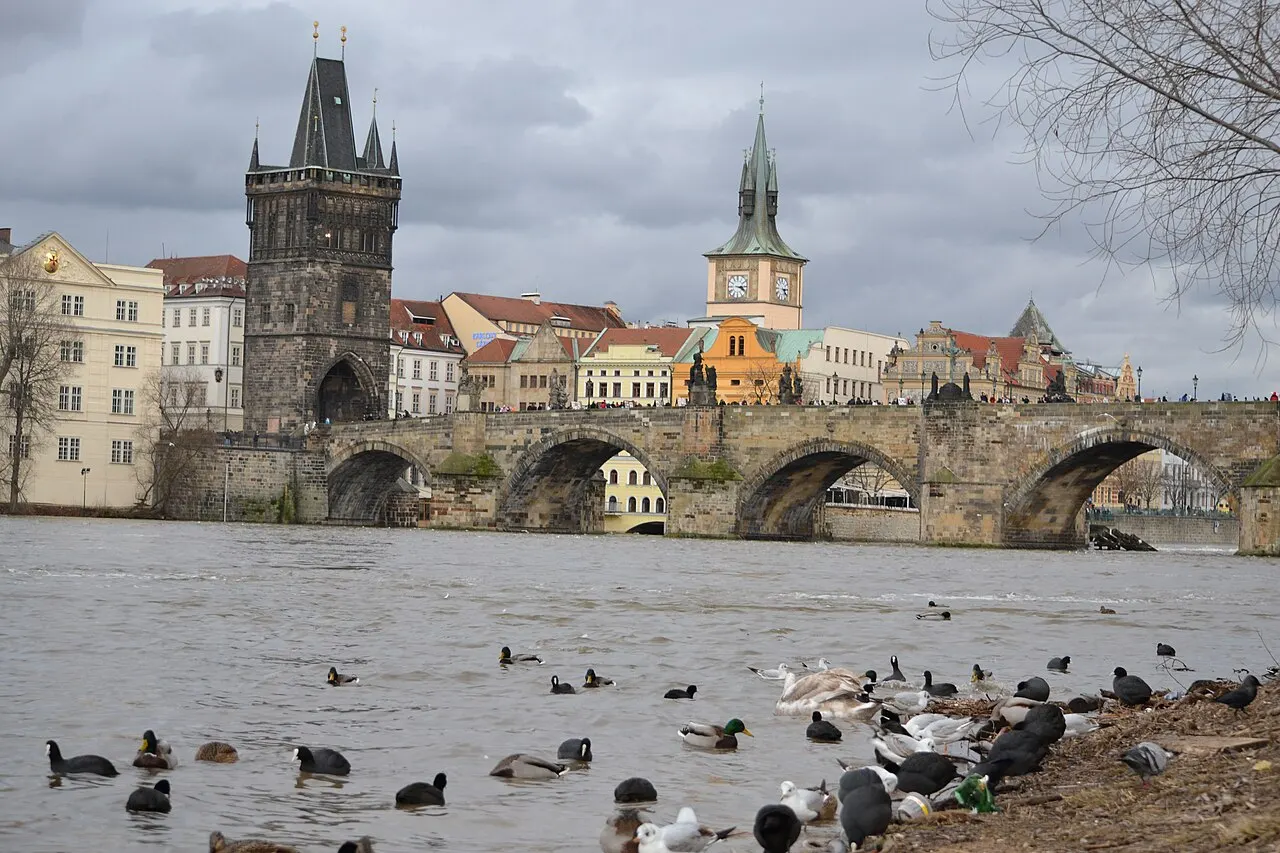 Prague: city view and main sights to see