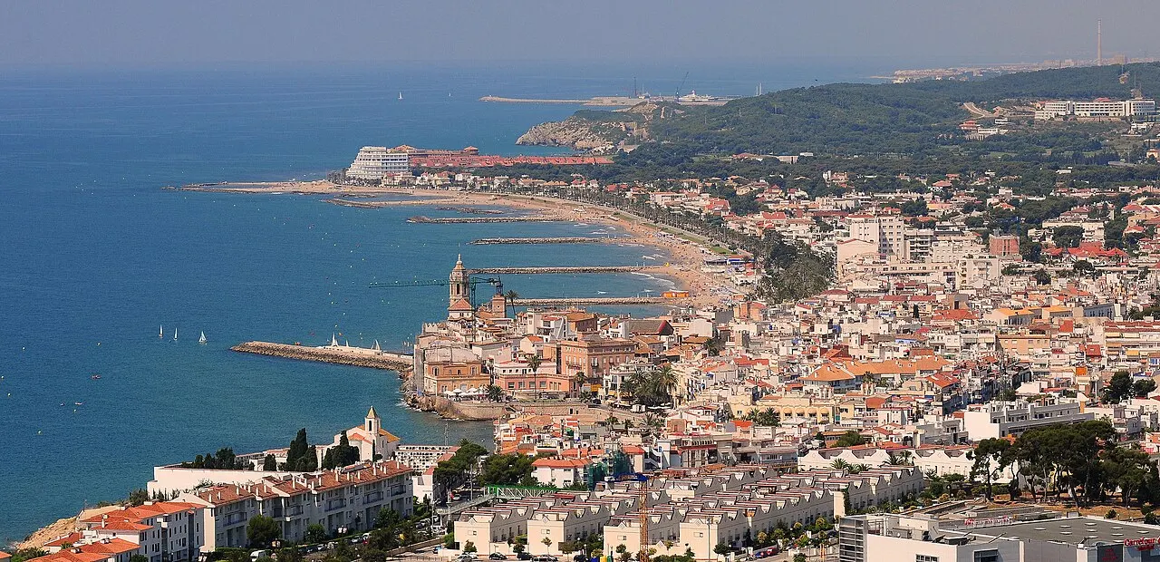 Sitges: vista de la ciudad y principales lugares que ver