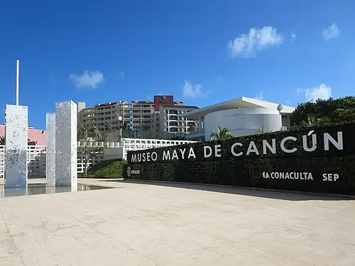 Mayan Museum of Cancún — David Stanley from Nanaimo, Canada (CC BY 2.0) Mayan Museum of Cancún