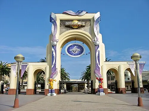 Universal Studios Japan — Momopy~commonswiki (CC BY-SA 3.0) Universal Studios Japan