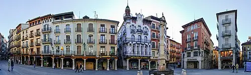 Plaza del Torico — vicente gonzalez (CC BY-SA 3.0) Plaza del Torico