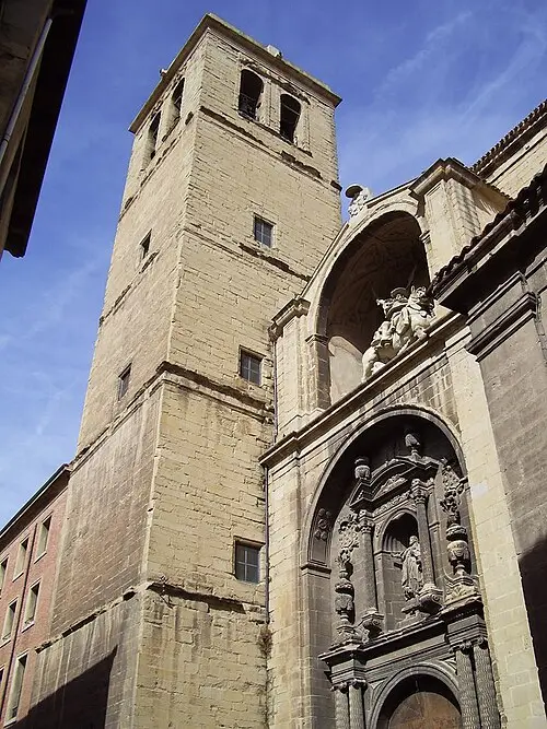 Igreja de Santiago el Real — jynus (CC BY 2.5) Igreja de Santiago el Real