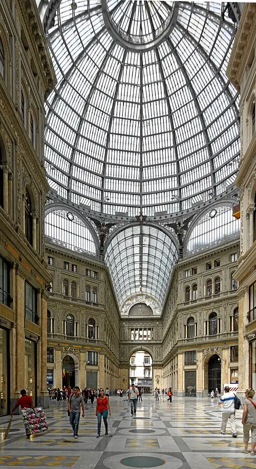 Galleria Umberto I — Berthold Werner (CC BY-SA 3.0) Galleria Umberto I