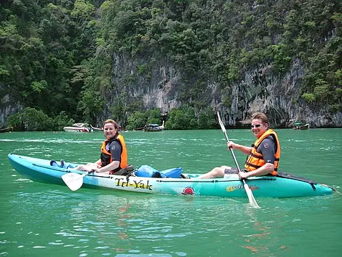 Isla de James Bond, Koh Yao e isla Hong — Steve Cornish from Marlow, UK (CC BY 2.0) Isla de James Bond, Koh Yao e isla Hong
