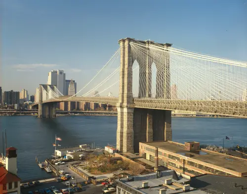 Ponte de Brooklyn — Jet Lowe (Public domain) Ponte de Brooklyn