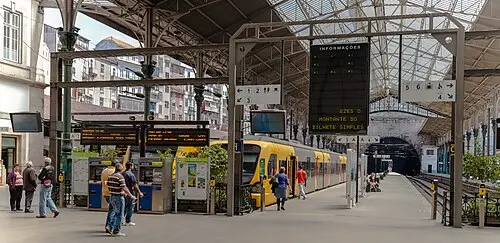 Estação de São Bento — Diego Delso (CC BY-SA 3.0) Estação de São Bento