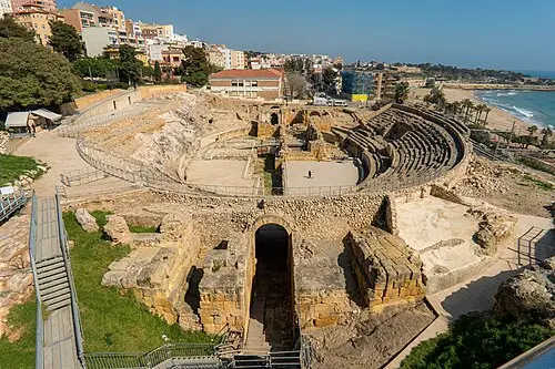 Anfiteatro romano — Fernando (CC BY-SA 4.0) Anfiteatro romano
