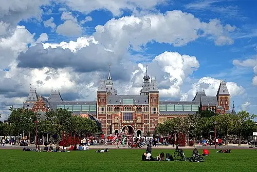 Rijksmuseum — Velvet (CC BY-SA 3.0) Rijksmuseum