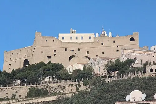 Castel Sant'Elmo — Hotepibre (CC BY-SA 4.0) Castel Sant'Elmo