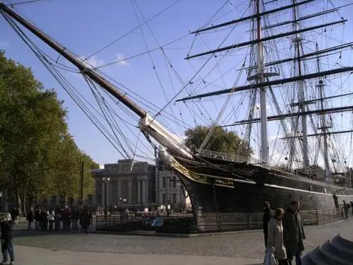 Greenwich und die Cutty Sark — No machine-readable author provided. Puchatech K.~commonswiki assumed (based on copyright claims). (Public domain) Greenwich und die Cutty Sark
