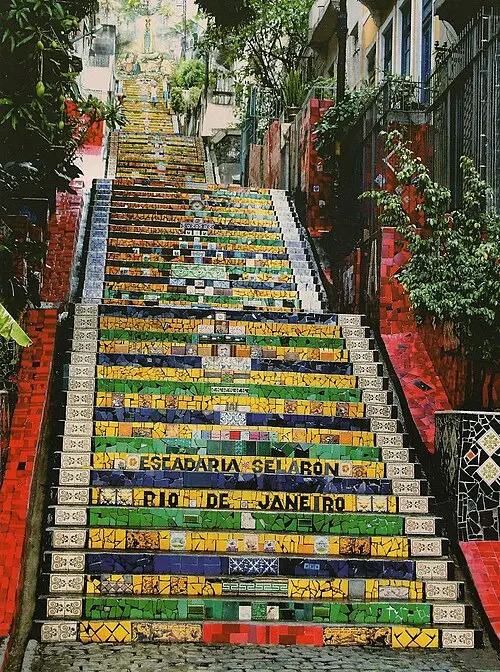 Escalera de Selarón — Donmatas (CC BY-SA 4.0) Escalera de Selarón