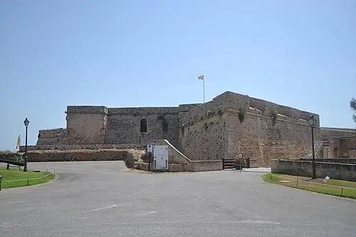 Burg San Carlos — Macesito (CC BY-SA 4.0) Burg San Carlos