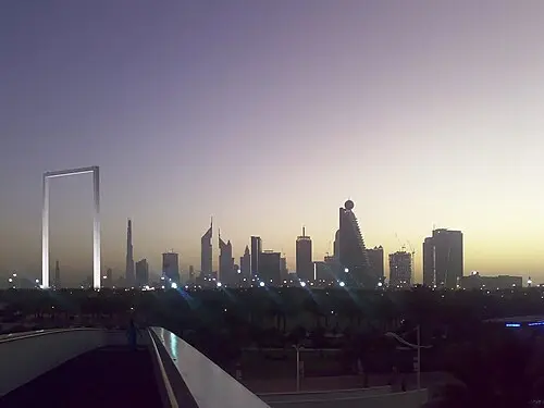 Dubai Frame — Sachimo (CC BY-SA 4.0) Dubai Frame