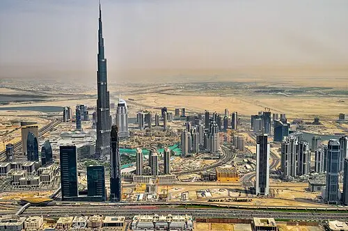 Burj Khalifa (piano 124) — Caleb Whiting dogbear869 (CC0) Burj Khalifa (piano 124)