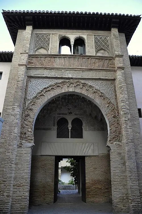 Corral del Carbón — Paul Hermans (CC BY-SA 3.0) Corral del Carbón