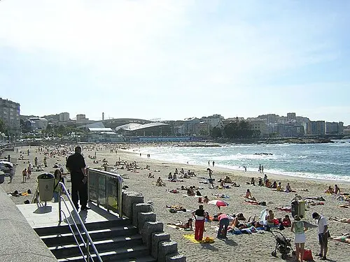 Riazor and Orzán Beach — Roberto Abizanda from Zaragoza, Aragón (CC BY-SA 2.0) Riazor and Orzán Beach