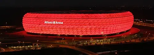 Estadio Allianz Arena — Richard Bartz, Munich aka Makro Freak (CC BY-SA 2.5) Estadio Allianz Arena