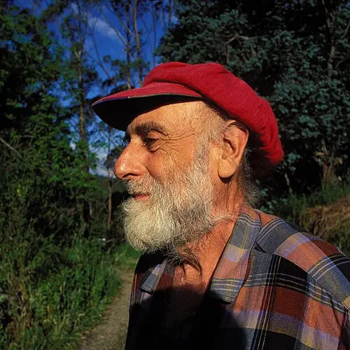 Casa de Hundertwasser — Hannes Grobe (CC BY-SA 2.5) Casa de Hundertwasser