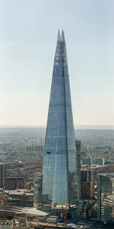 The Shard (Aussichtsplattform) — Colin (CC BY-SA 4.0) The Shard (Aussichtsplattform)