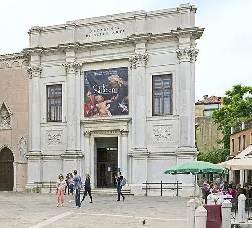Galleria dell'Accademia — Didier Descouens (CC BY-SA 4.0) Galleria dell'Accademia