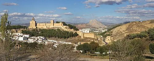 Alcazaba de Antequera — Ingo Mehling (CC BY-SA 4.0) Alcazaba de Antequera