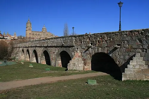 Römische Brücke — Tamorlan (CC BY-SA 3.0) Römische Brücke