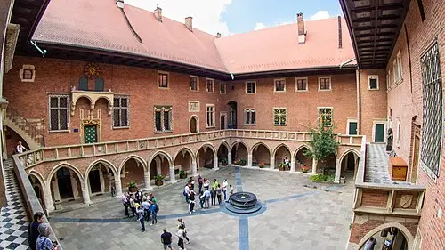 Università Jagellonica (Collegium Maius) — Robert Rachwał (CC BY 3.0) Università Jagellonica (Collegium Maius)