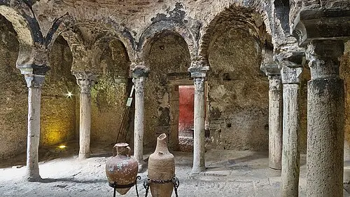 Baños Árabes — José Luis Filpo Cabana (CC BY 3.0) Baños Árabes