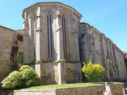 Convento de Santa Clara — Zarateman (CC0) Convento de Santa Clara